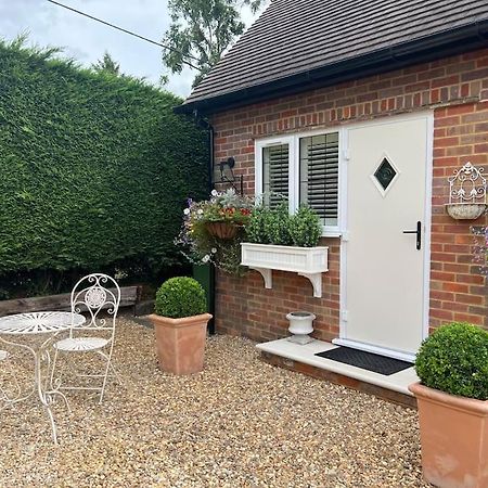 Boutique Style Self Contained Annexe With Garden Apartment Mursley Exterior foto