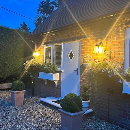 Boutique Style Self Contained Annexe With Garden Apartment Mursley Exterior foto